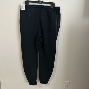 Brand new with tags NIKE MENS TECH FLEECE JOGGERS CU4495-010 BLACK-2XL